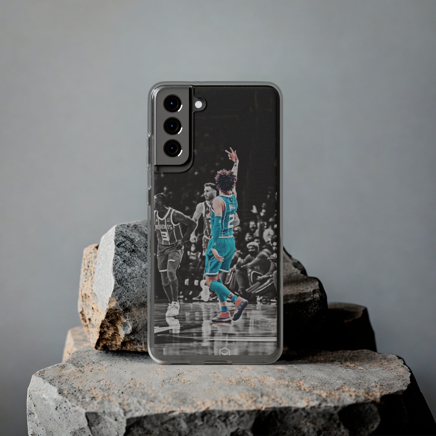 LaMelo Ball Sporty Soft Phone Case with Dynamic Player Design