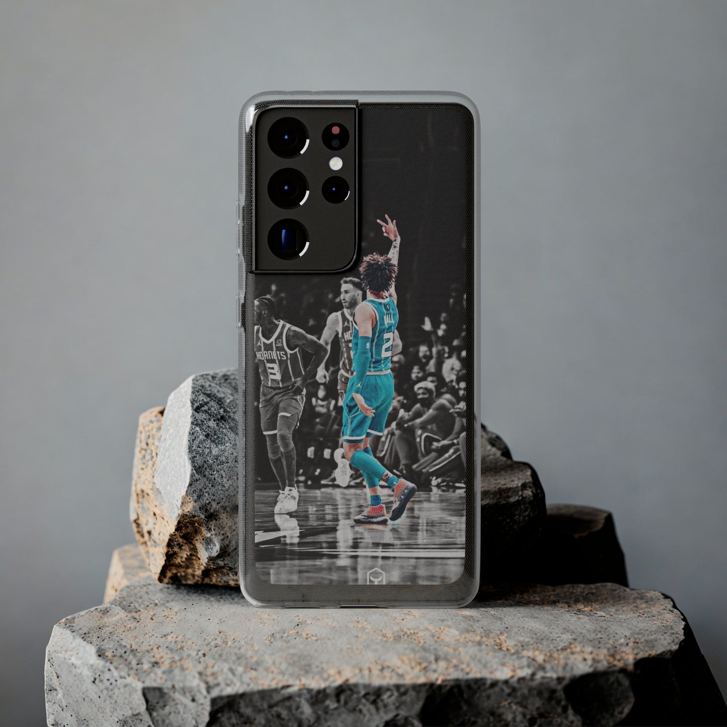 LaMelo Ball Sporty Soft Phone Case with Dynamic Player Design