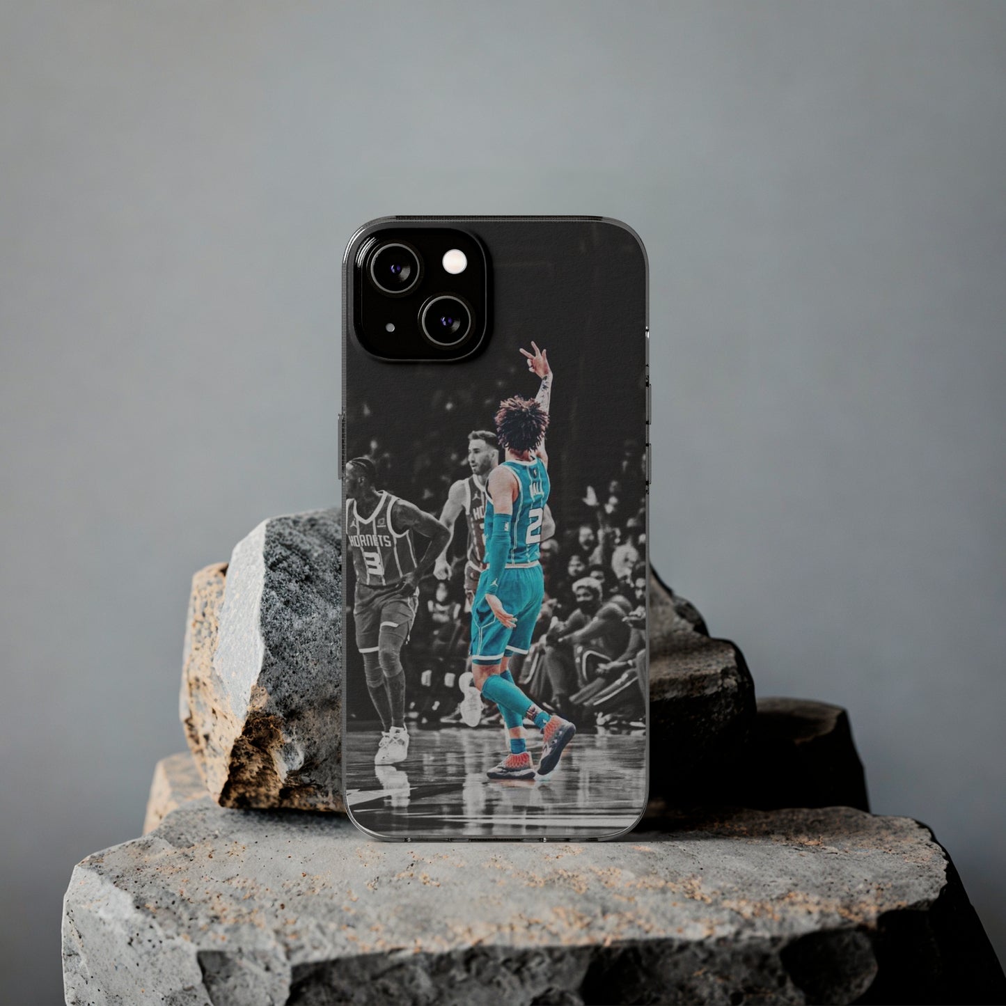 LaMelo Ball Sporty Soft Phone Case with Dynamic Player Design