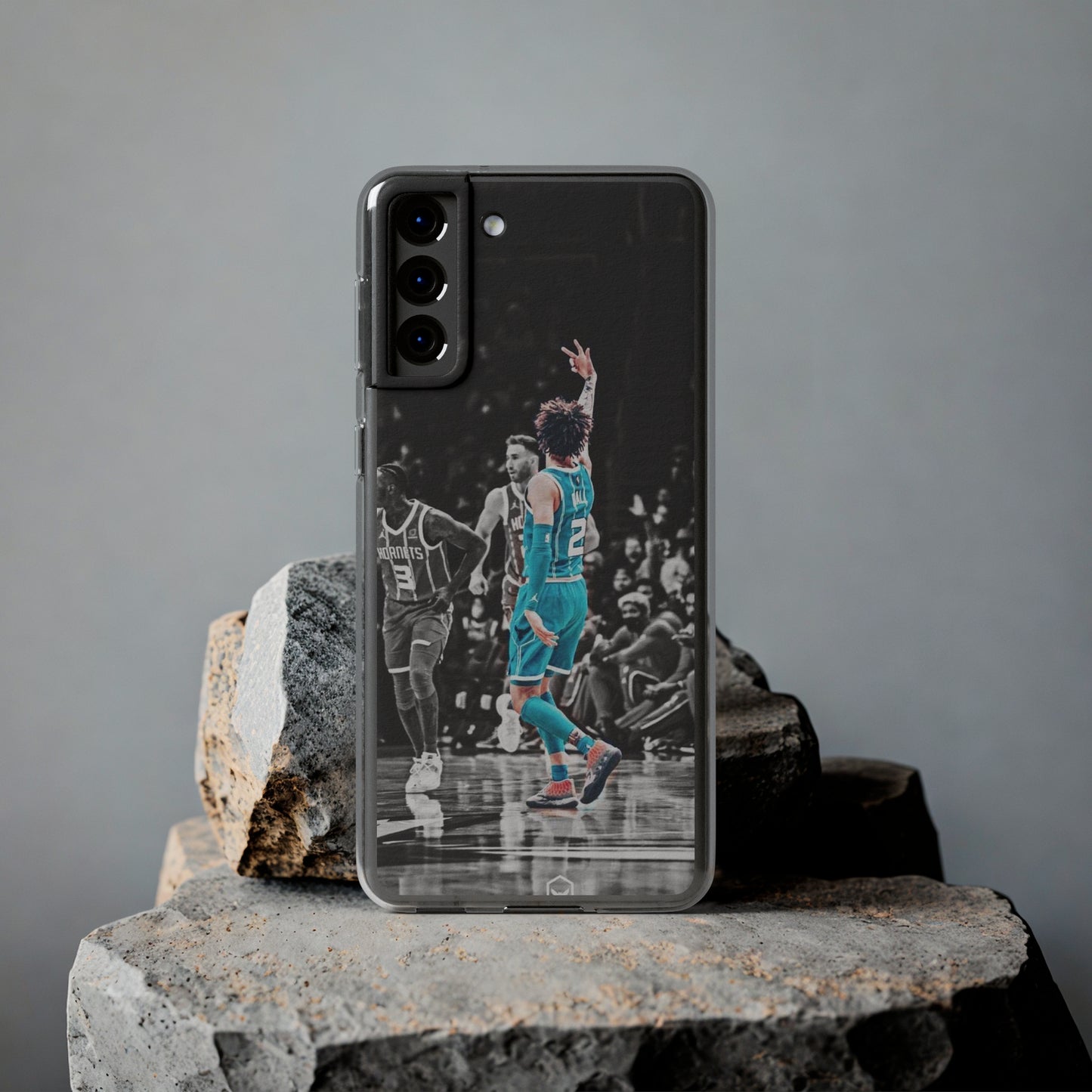 LaMelo Ball Sporty Soft Phone Case with Dynamic Player Design