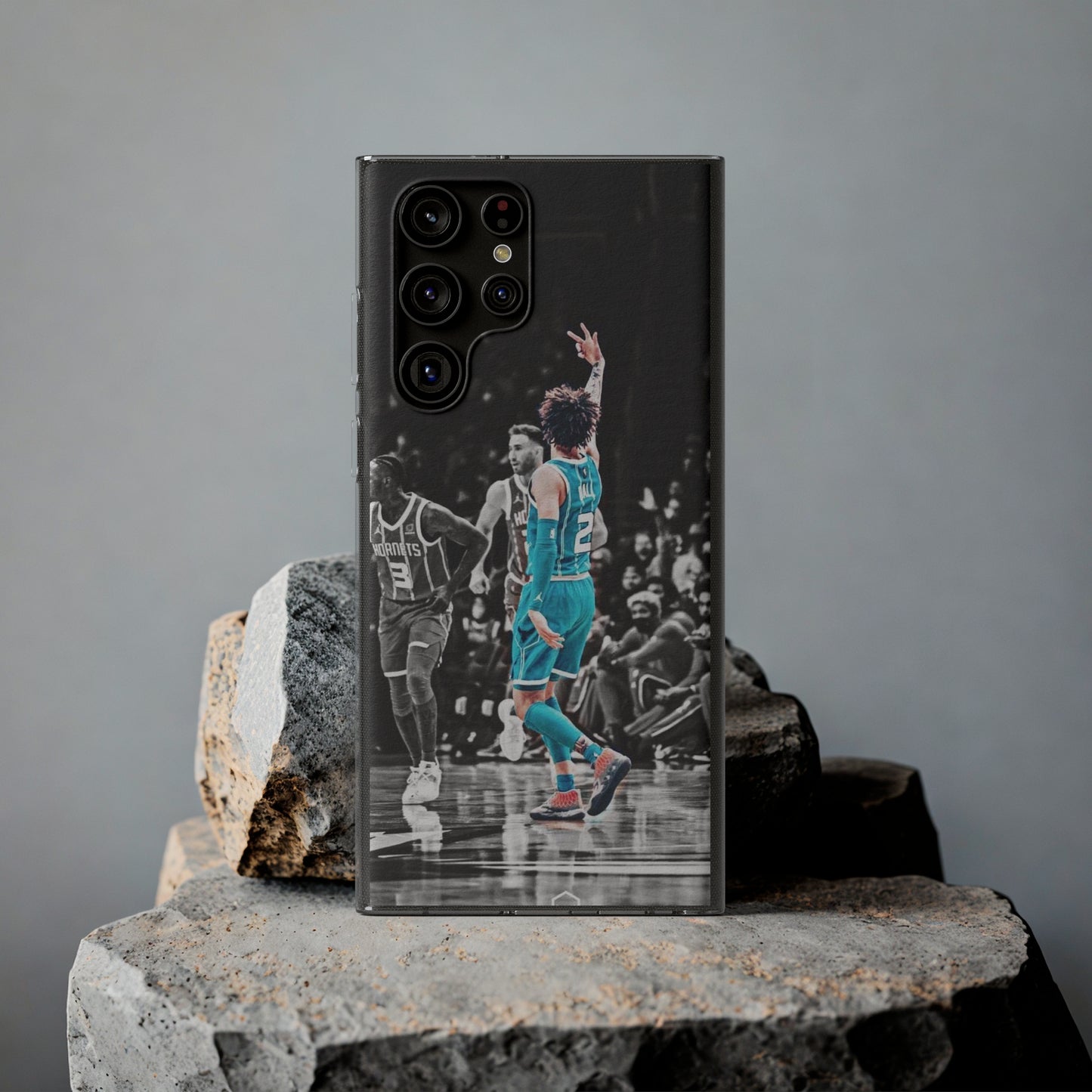 LaMelo Ball Sporty Soft Phone Case with Dynamic Player Design