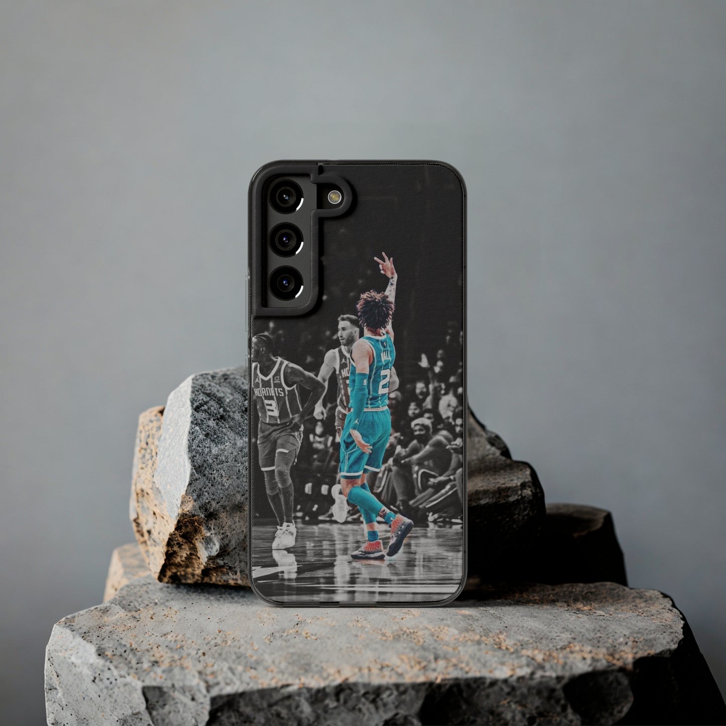 LaMelo Ball Sporty Soft Phone Case with Dynamic Player Design